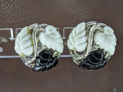 Vintage Star Jewelry Co Thermoset Lucite Black and White Leaves Clip-On 1950's - Image 1 of 4