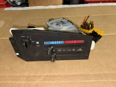 1992-96 Ford E150 Econoline Van Temperature Climate Control Unit F4UH-19D840-AA - Image 1 of 4