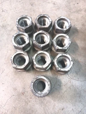 Camión Dodge Ram 2500 2013-2020 10 piezas tuercas de rueda OEM 14x1,5 originales Foto 1 de 4