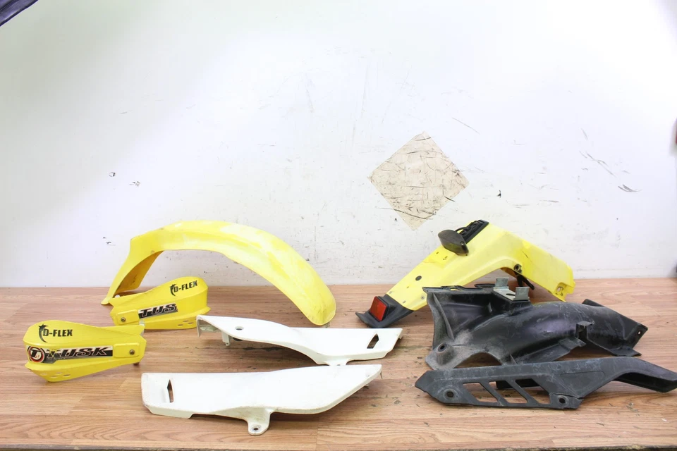 2007 SUZUKI DR200SE Plastic Kit / Fenders Side Covers / Hand Guards - Image 1 of 4