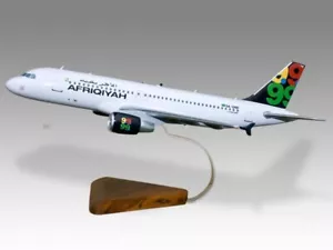 Airbus A320 Air Afriqiyah scrivania aereo legno nuovo modello grande scala 1/100 - Foto 1 di 12