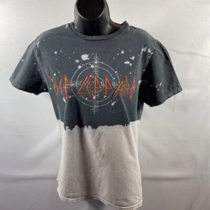 Def Leppard Womens T-Shirt Gray White Color Block Short Sleeve Crew Cotton M - Picture 1 of 7