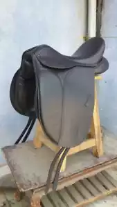 Dressage Black Leather English Saddle'' 17'' inches' finished - Picture 1 of 1