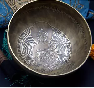 Beautiful Buddha Engraved singing bowl-9 inches Diameter-7 chakra Healing bowl - Picture 1 of 6