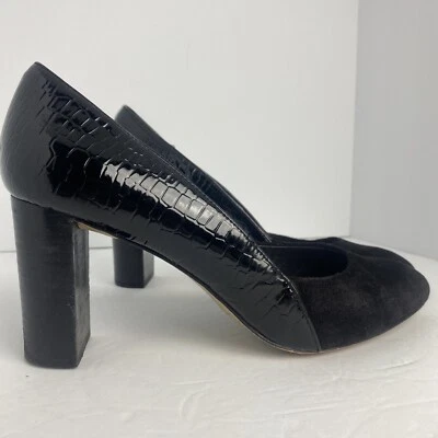 TAHARI Talla 8M Elvira Gamuza Imitación Reptil Charol Bloque Tacón Bomba Negro Foto 1 de 4