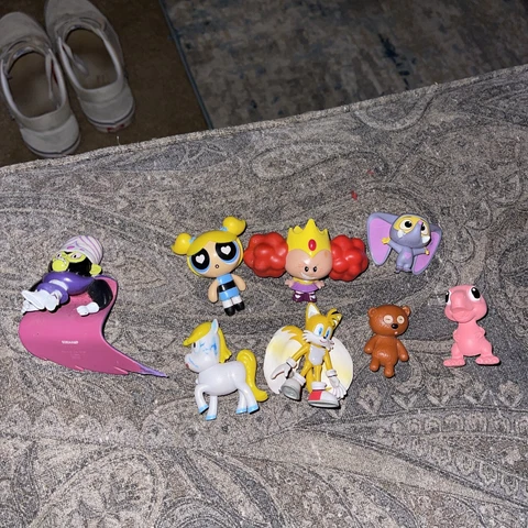 Cartoon Network Figure Lot And Other Toys Cover