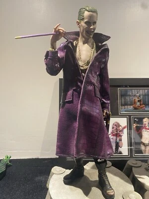 STATUE JOKER SUICIDE SQUAD SIDESHOW NUMÉROTÉE - Photo 1/4