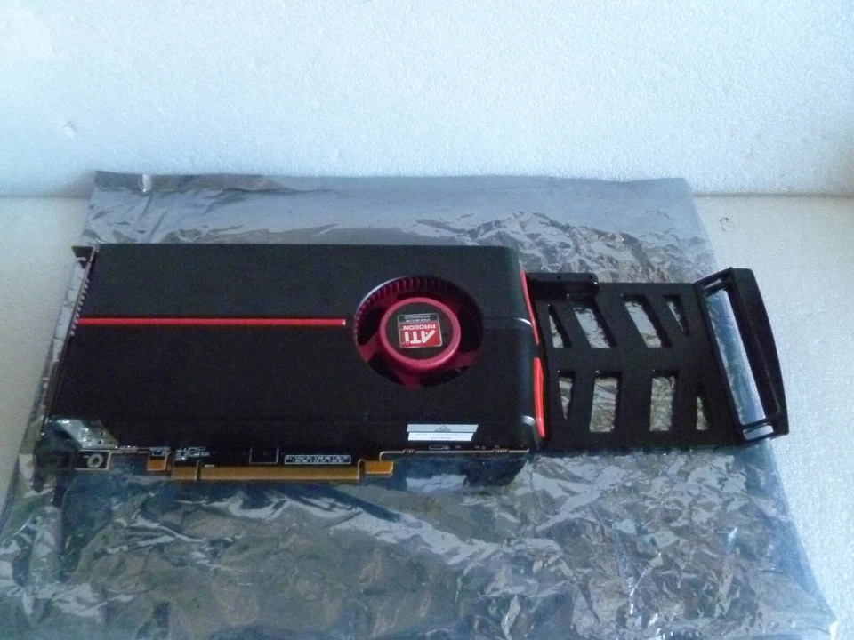 Dell ATI Radeon HD 5770 1GB PCI  VIDEO GRAPHICS CARD - Image 1 of 4