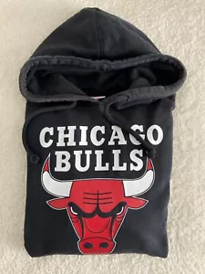 Sudadera negra con capucha Chicago Bulls NBA Mitchell & Ness talla S usada - Imagen 1 de 13