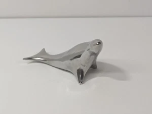 Vintage HOSELTON SEAL PAPERWEIGHT SCULPTURE Retro Sleek Metal Signed - Picture 1 of 5