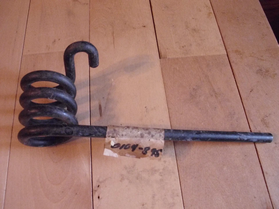 Vintage Snowmobile Arctic Cat 79 80 Lynx LH Rear Suspension Spring OEM 0104-895 Foto 1 de 1