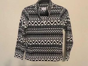 Girls Black White Long Sleeve Children’s Place Pullover Sweater Size 10/12 - Picture 1 of 2