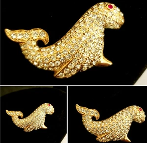 Cute Baby Seal PIN BROOCH Red + White Crystals Rhinestones Gold tone ~ Stunning - Picture 1 of 7