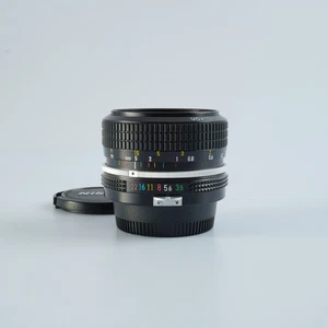 EXCELLENT Nikon NIKKOR 28mm f/3.5 Non-Ai Prime Lens - Picture 1 of 20