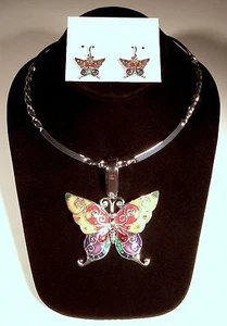 Silver-plated twist choker necklace colorful butterfly slide pendant & earrings - Picture 1 of 2
