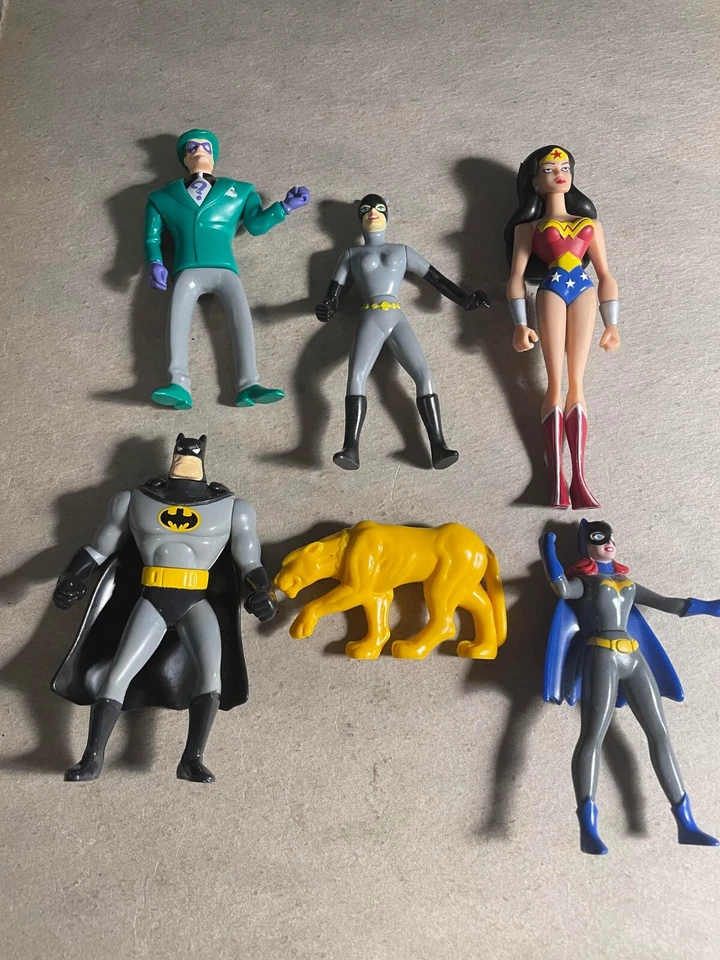 Игрушки McDonalds Happy Meal Batman + Чудо-женщина - Изображение 1 из 1