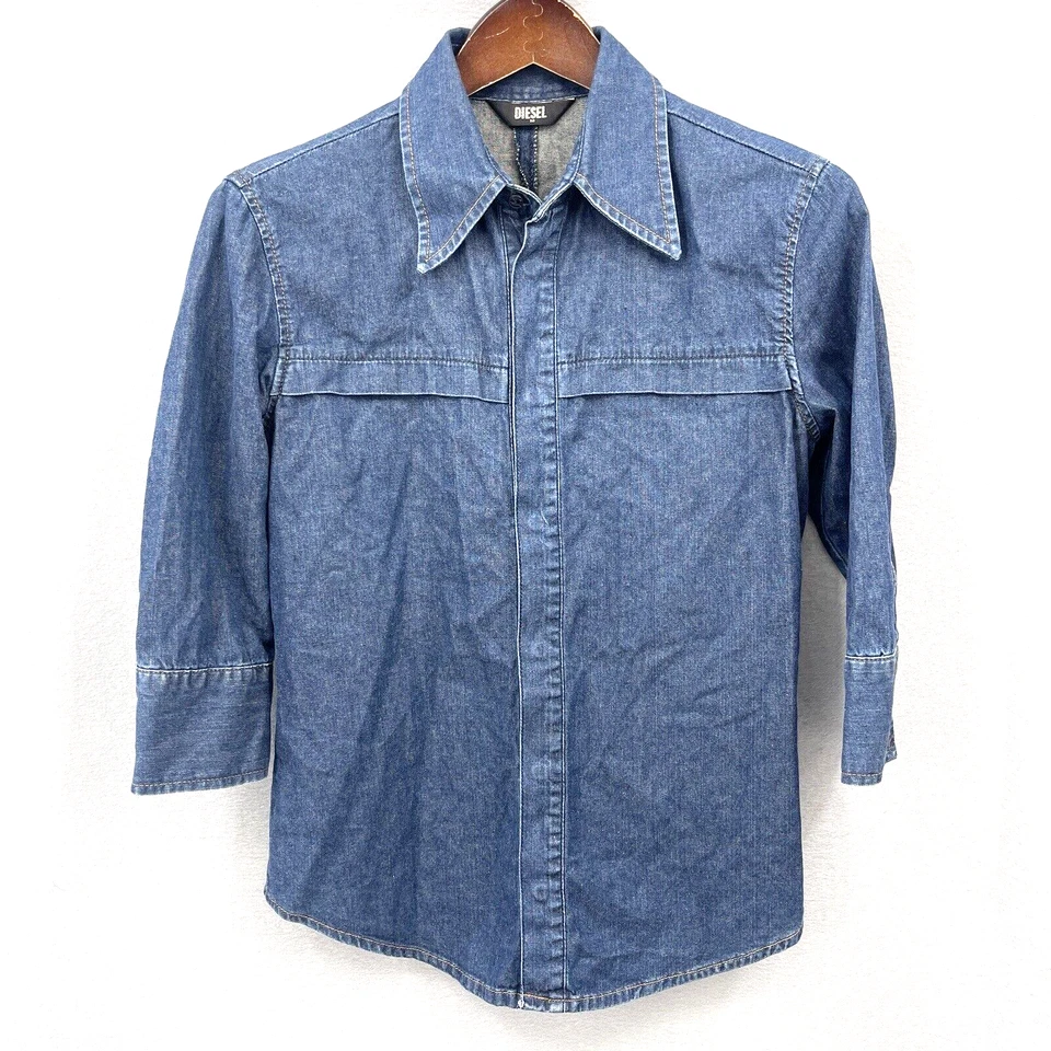 Camisa Diesel Para Mujer Pequeña Denim Manga 3/4 Denim a Presión y2k Calce Ajustado Silencioso LEER Foto 1 de 4