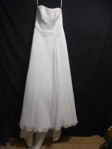 Davids Bridal White Strapless Chiffon A-Line Wedding Dress V9409 Size 6 Gown - Picture 1 of 15