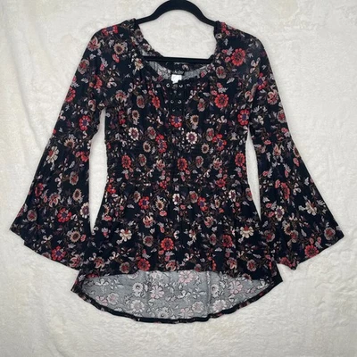 Top Venus Y2k para mujer mediano negro floral caprichoso manga campana cintura ajustada Foto 1 de 4