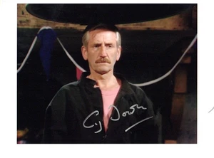 Doctor Who Autograph: CY TOWN (The Happiness Patrol) Signed Photo - Picture 1 of 1