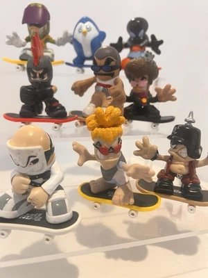 Lote de 9 placas magnéticas Tech Deck Dudes Chuy Zoods Penguin Dr Digit PI Norman Foto 1 de 4