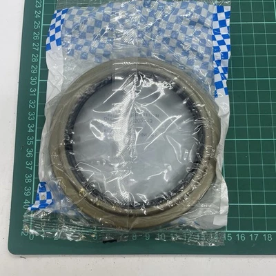 1-09625569-0 Isuzu Oil Seal Rear Axle fits Truck NRR FSR NOS - Image 1 of 4