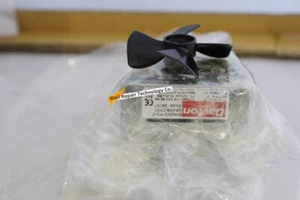 Novellus/ 33-00002-01/AC GearMotor, AC 25 RPM, Spindle - Picture 1 of 3