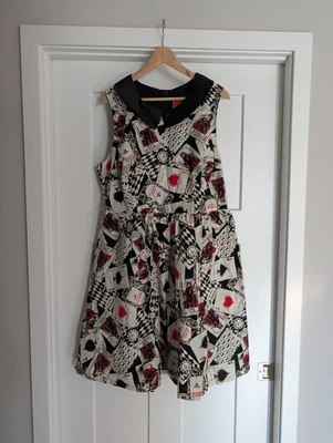 Vestido ModCloth Alicia en el País de las Maravillas Reina de Corazones, 2X, falta cinturón Foto 1 de 4