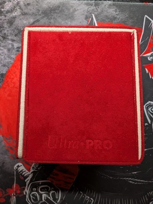 Ultra Pro Card Protection Vivid Deluxe Alcove Flip Deck Box - Red - Image 1 of 4