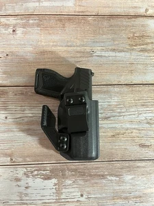 IWB Kydex Holster with Claw for Taurus GX4 Carry, Right handed - Picture 1 of 7