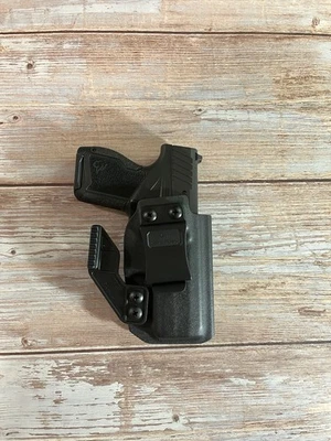 IWB Kydex Holster with Claw for Taurus GX4 Carry, Right handed - Image 1 of 4