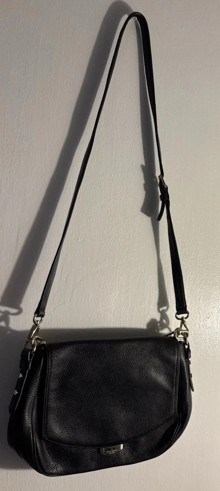 Cartera bandolera de cuero negra Kate Spade Ventage Foto 1 de 4