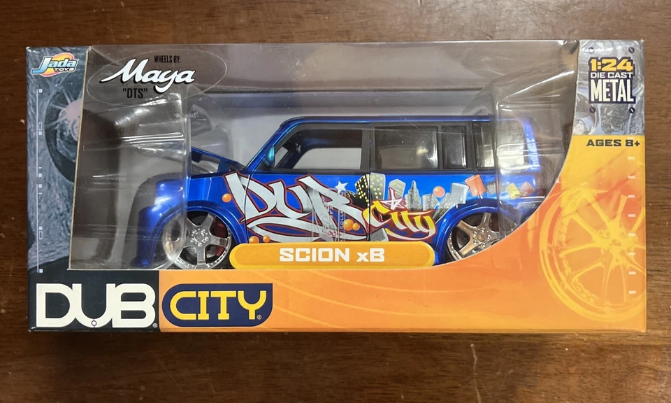 Raro Nuevo de Lote Antiguo Ruedas Dub City Kustoms 1:24 Scion XB Maya DTS - Envío Gratuito Foto 1 de 1