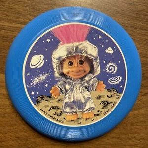 "Frisbee miniatura vintage astronauta trolls espaciales estrellas planetas 3 9/16"" C21a" - Imagen 1 de 10