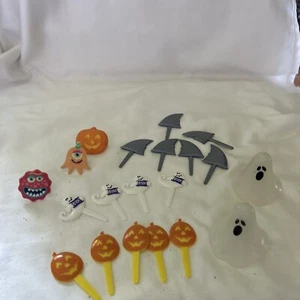 Lot 20 Halloween Cake Cupcake Pick Decorations  Pumpkins , Ghost  ETC - Picture 1 of 6