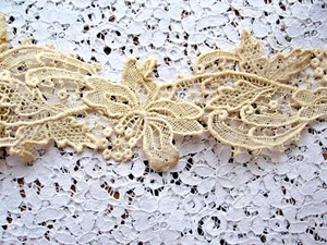 LOT OF 2 VINTAGE VICTORIAN IVORY FLORAL CROCHETED LACE TRIM - 1   1/4 YDS. TOTAL - Picture 1 of 3