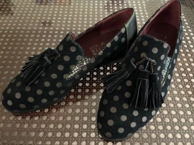 Mocasines L'Artiste Spring Step Klasik negros con borla de lunares talla 38 (7,5-8) Foto 1 de 4