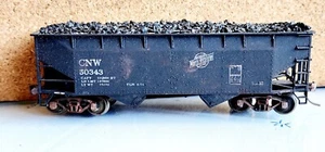 Chicago Northwestern RR 2 Bay Hopper w/ Coal Load 50343 Atlas HO Scale Weathered - Picture 1 of 6