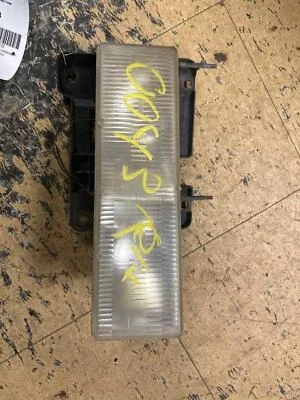 Conjunto de faros derecho CHEVY TAHOE 95 96 97 98 99 00 Foto 1 de 4