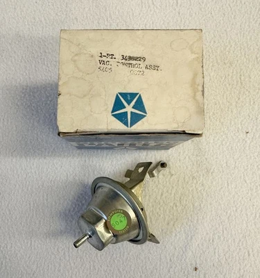 NOS MoPar 1971 340 Single Point Distributor Vacuum Advance Swinger Duster Cuda - Image 1 of 4