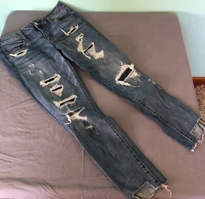 American Eagle Super Low Jegging 10 Regular Ripped Medium Wash Destroyed - Picture 1 of 6