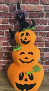 AVON Lighted HALLOWEEN PUMPKIN PATCH With Cat Indoor Inflatable decor Vtg 2004 - Picture 1 of 6