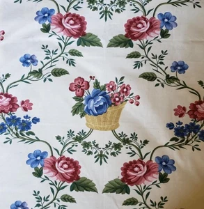 Cesta de flores vintage tela tapicería muestra rojo azul estampado floral 30x35 F4001 - Imagen 1 de 5