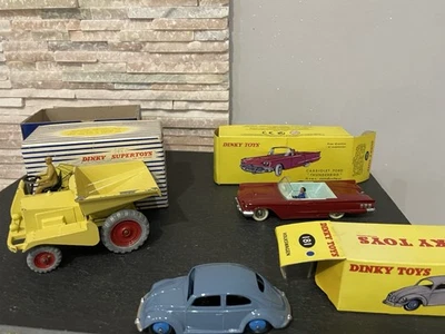 Dinky Toys Auto  962 181 555 Lotto Stock Modellini Maggiolone Ford Auto Vintage - Immagine 1 di 4