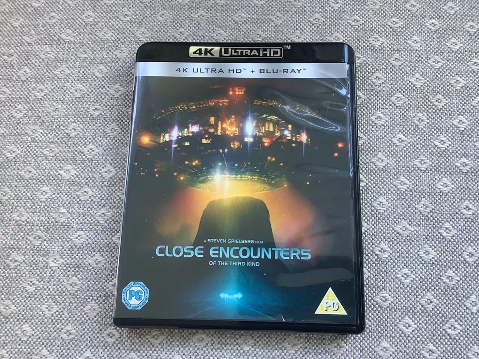 CLOSE ENCOUNTERS 4K DISC & 2 DISC BLU-RAY EDITION - Image 1 of 4