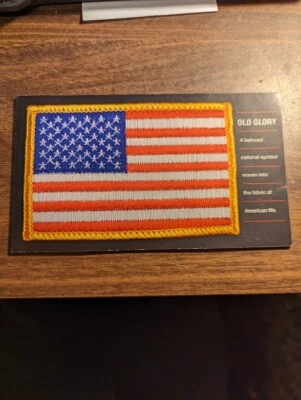 USPS POSTAGE STAMP ALBUM "OLD GLORY" 20-STAMPS AND BOOKLET HISTORY, MINT CONDITI - Image 1 of 4