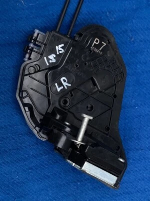 Lexus IS250 IS350 2015 actuador de cierre de puerta trasero izquierdo del lado del conductor OEM  Foto 1 de 4