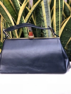 Bolso de mano de vinilo de cuero sintético azul marino bolso cartera de colección años 60 baquelita dorado Foto 1 de 4