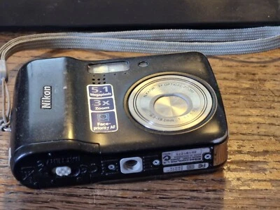 Nikon Coolpix L3 Untested - Image 1 of 3