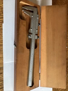 STARRETT #123-8" Master Vernier Caliper Slightly used-New - Picture 1 of 3